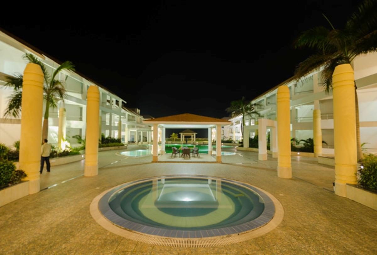 פורי Empires Hotel מראה חיצוני תמונה