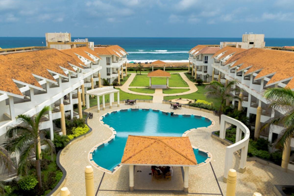 פורי Empires Hotel מראה חיצוני תמונה