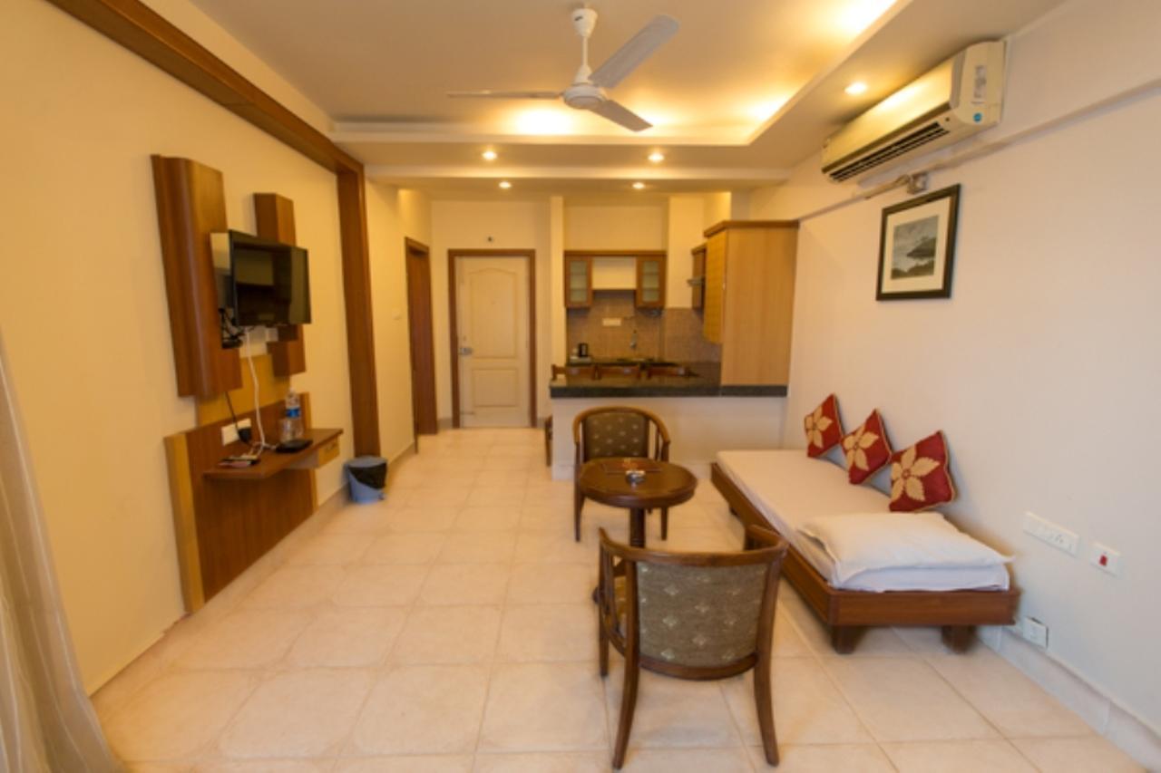 פורי Empires Hotel מראה חיצוני תמונה