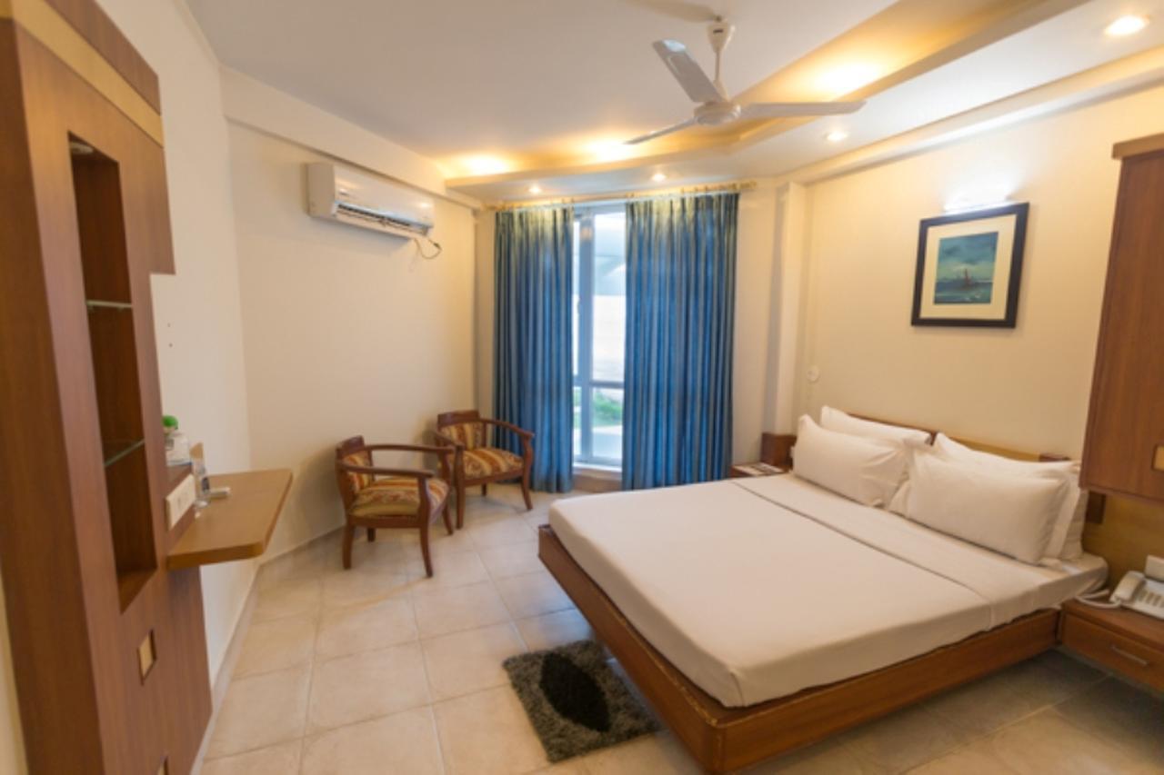 פורי Empires Hotel מראה חיצוני תמונה