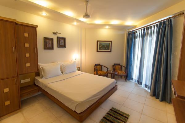 פורי Empires Hotel מראה חיצוני תמונה
