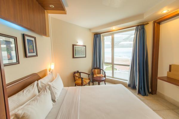 פורי Empires Hotel מראה חיצוני תמונה