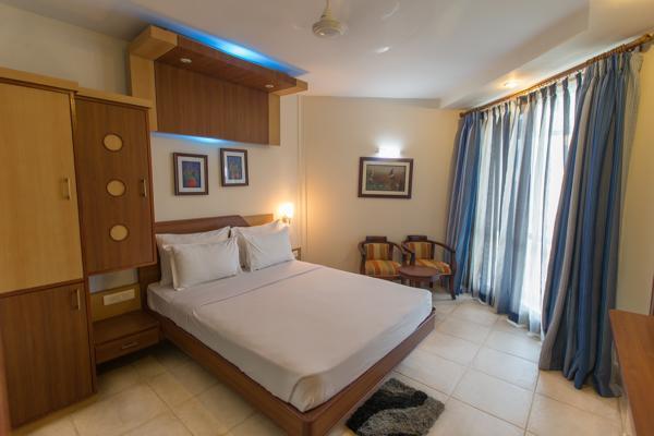 פורי Empires Hotel מראה חיצוני תמונה