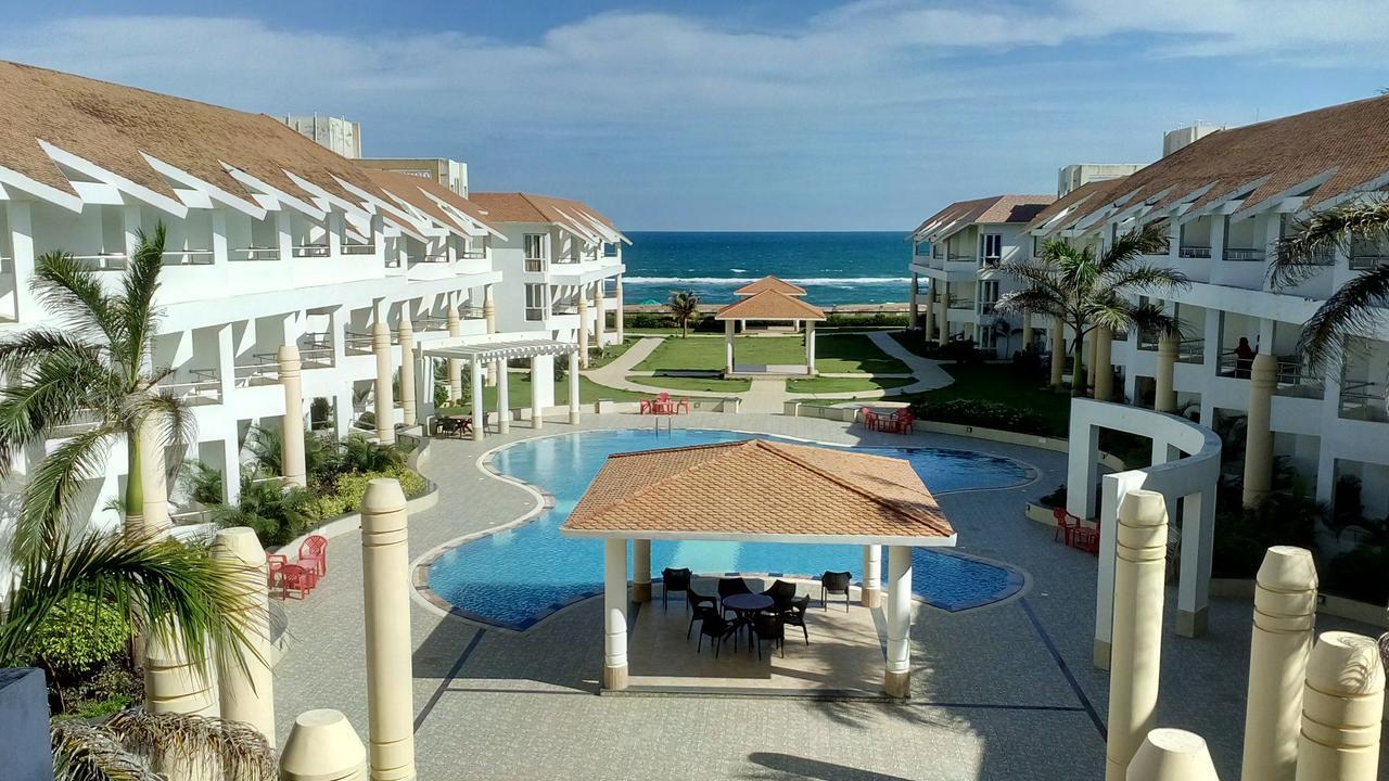 פורי Empires Hotel מראה חיצוני תמונה