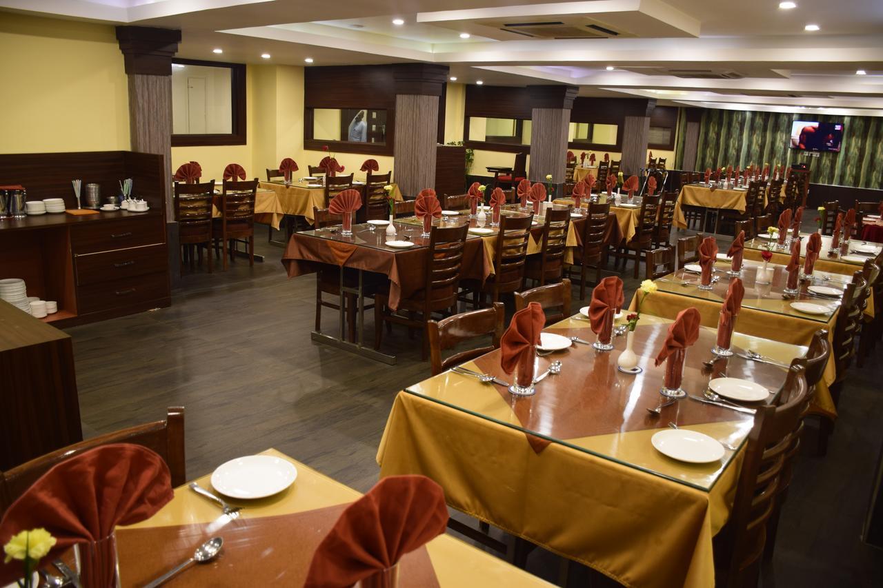 פורי Empires Hotel מראה חיצוני תמונה