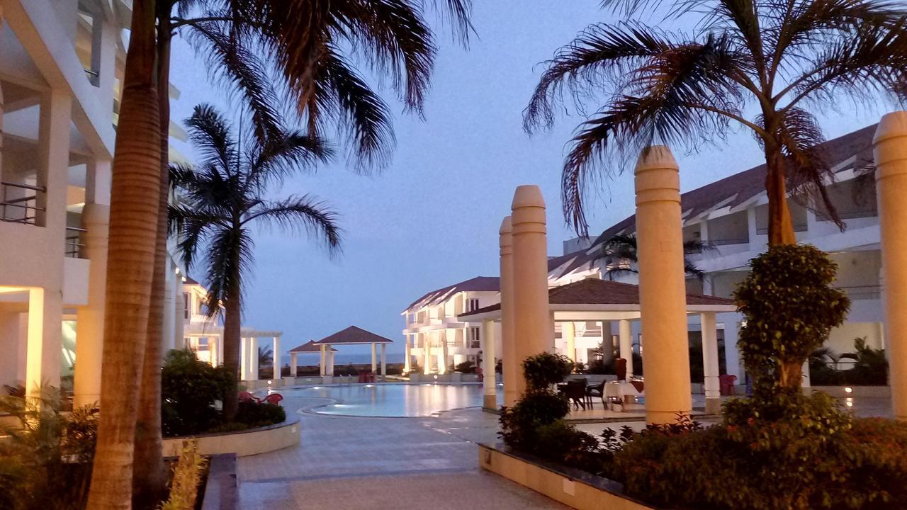 פורי Empires Hotel מראה חיצוני תמונה